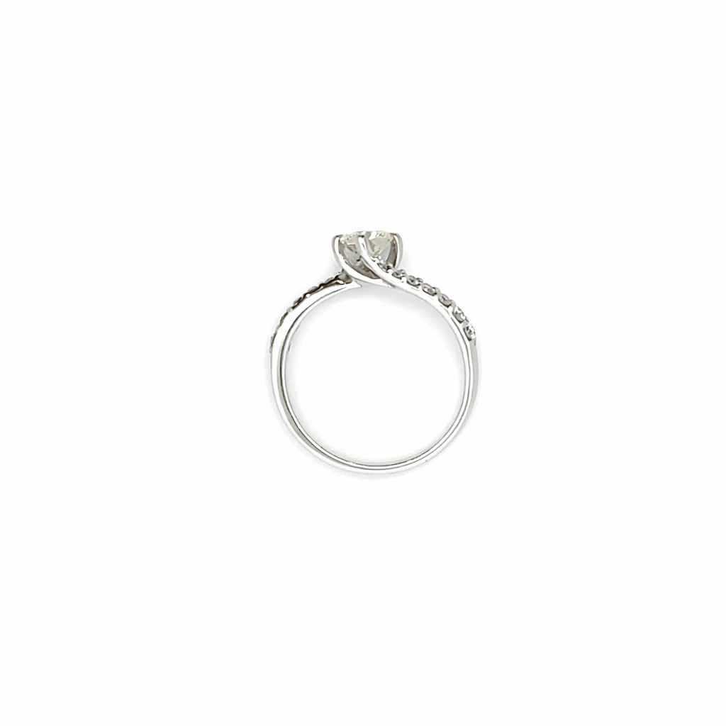 Anello contrarié in oro bianco e diamanti (1935)