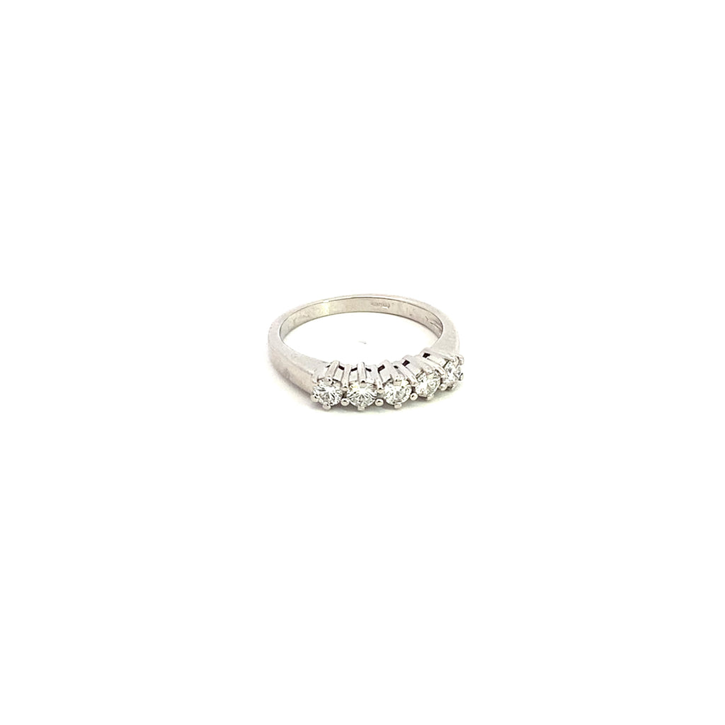 Anello vera in oro bianco e diamanti (1746)