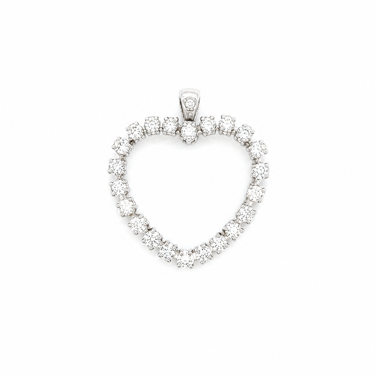 Ciondolo cuore in oro bianco e diamanti (2239)