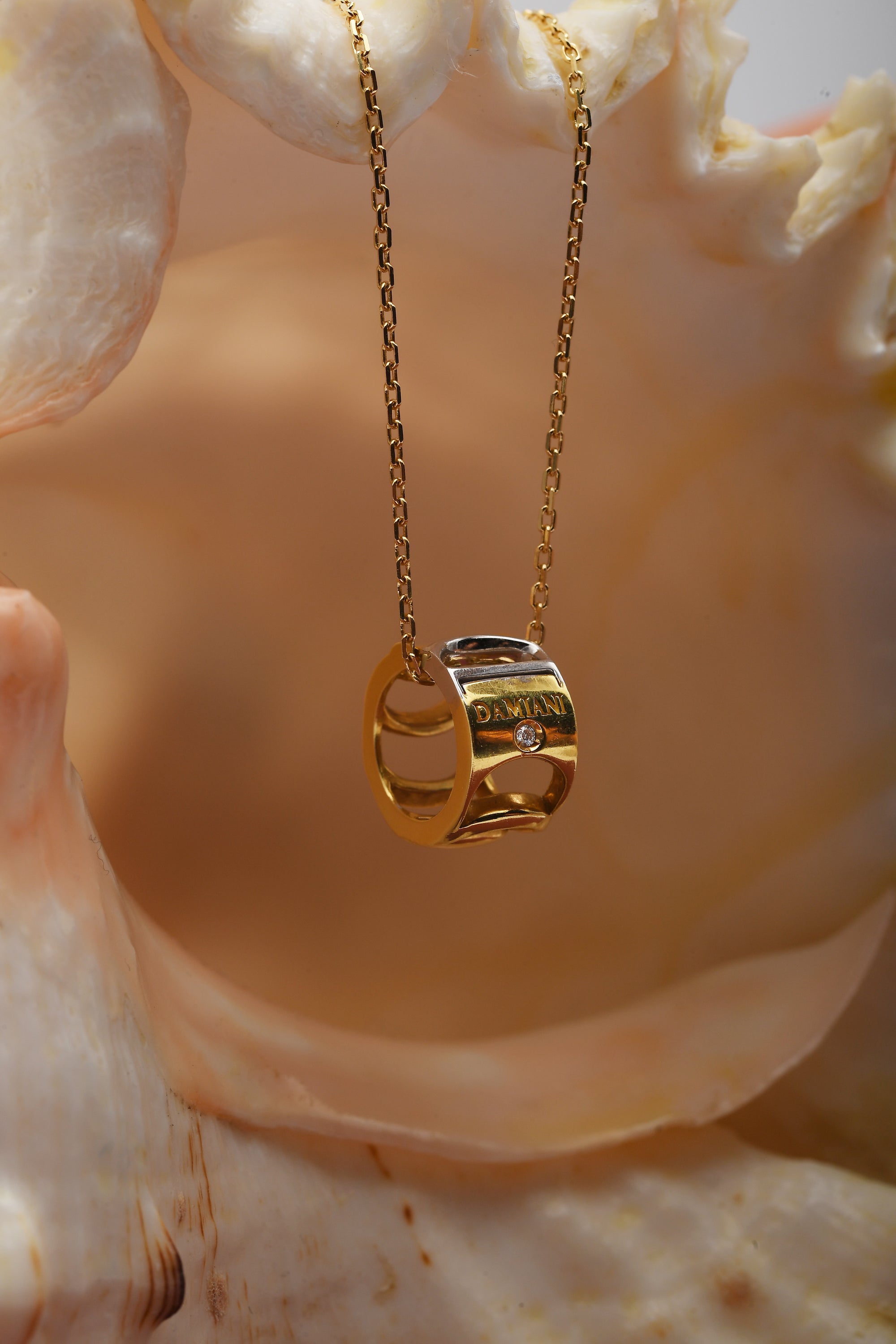 Collana Damiani collezione Damianissimi in Oro Giallo e Bianco con un piccolo Diamante