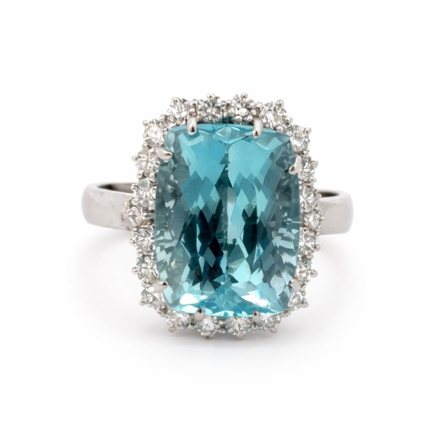 Anello in oro bianco acquamarina e diamanti (1929)