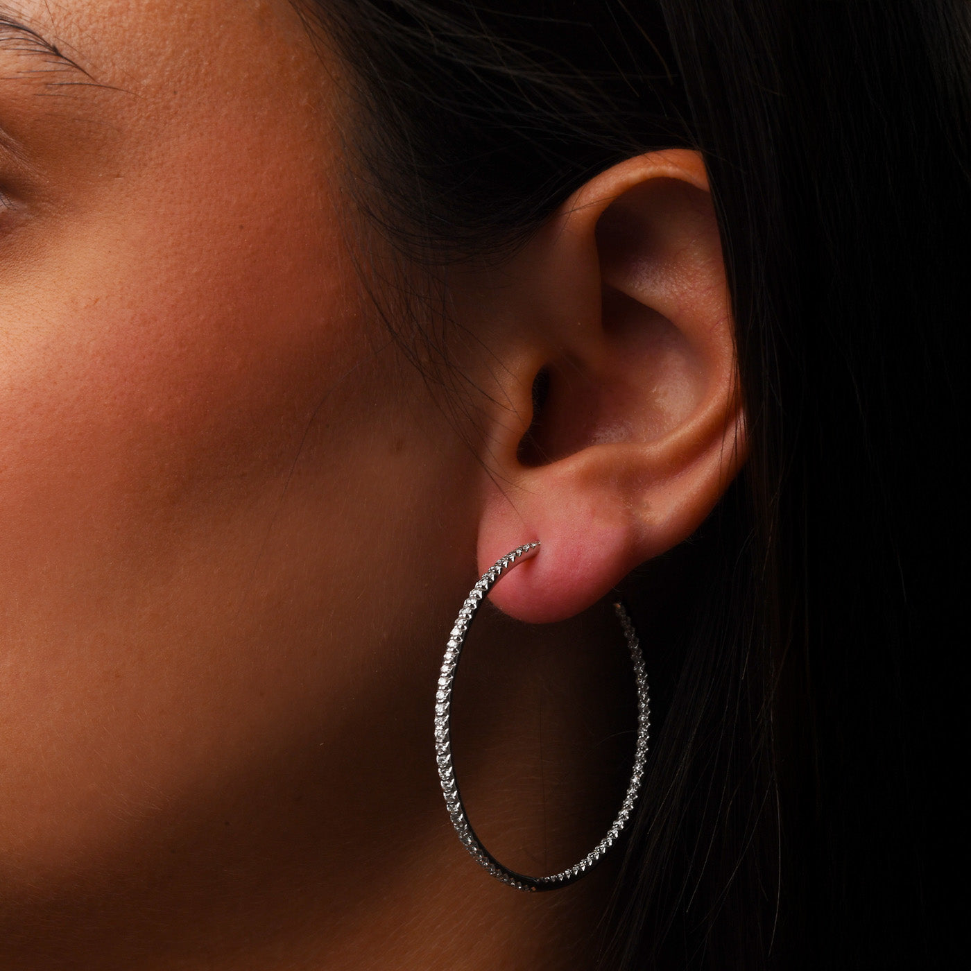 Orecchini Cerchio in Oro Bianco con Diamanti (1758)