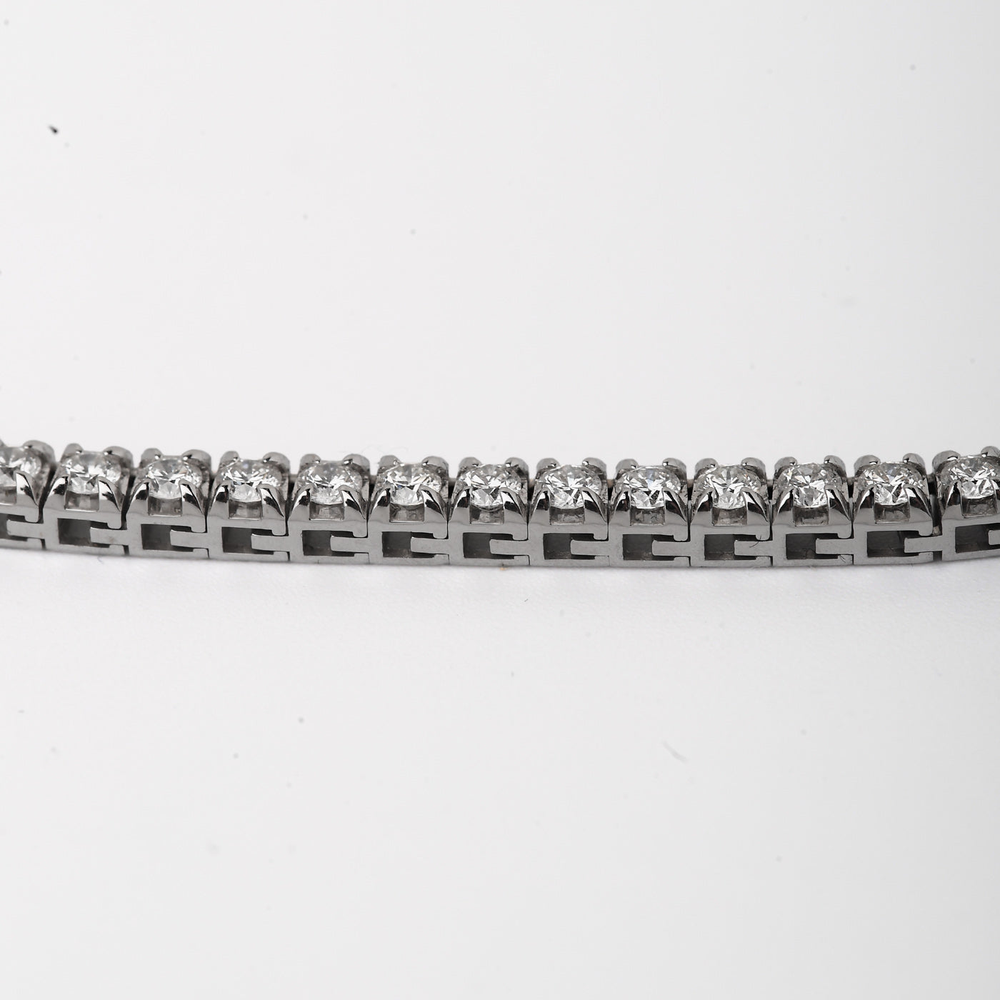 Bracciale tennis in oro bianco e zirconi (1595)