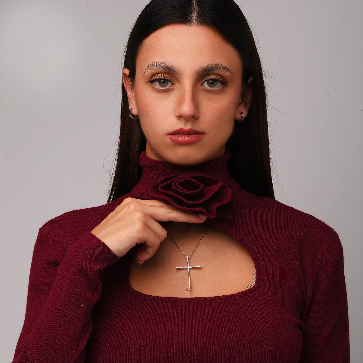 Collana in oro bianco croce e diamanti (1603)