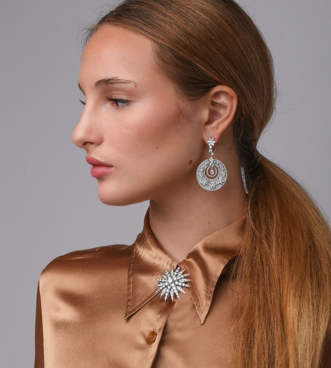 Spilla con diamanti in platino