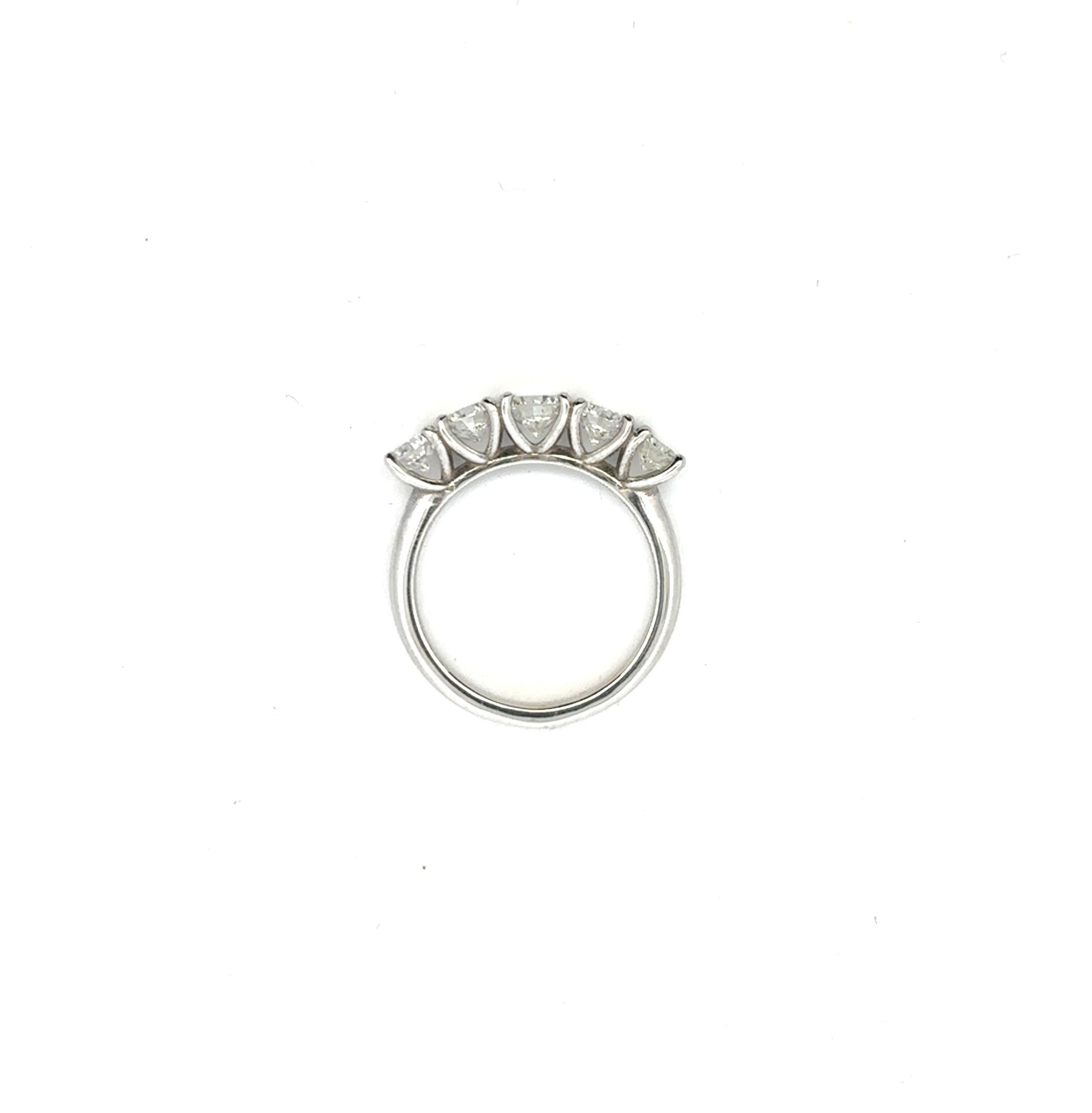Anello veretta in oro bianco (1909)