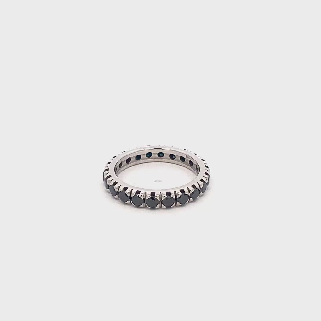 Anello vera in oro bianco e diamanti neri naturali (M1284)