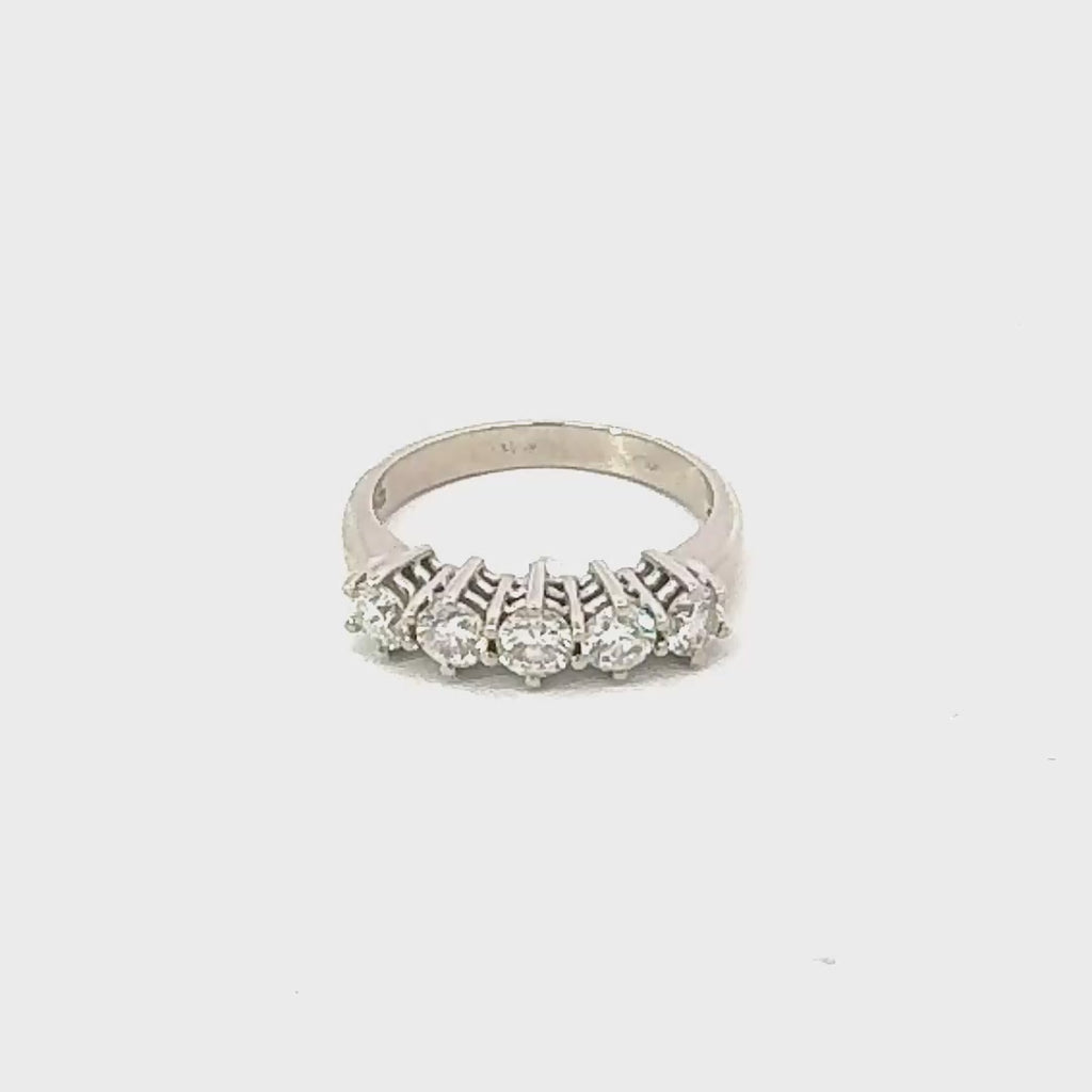 Anello vera in oro bianco (2077)