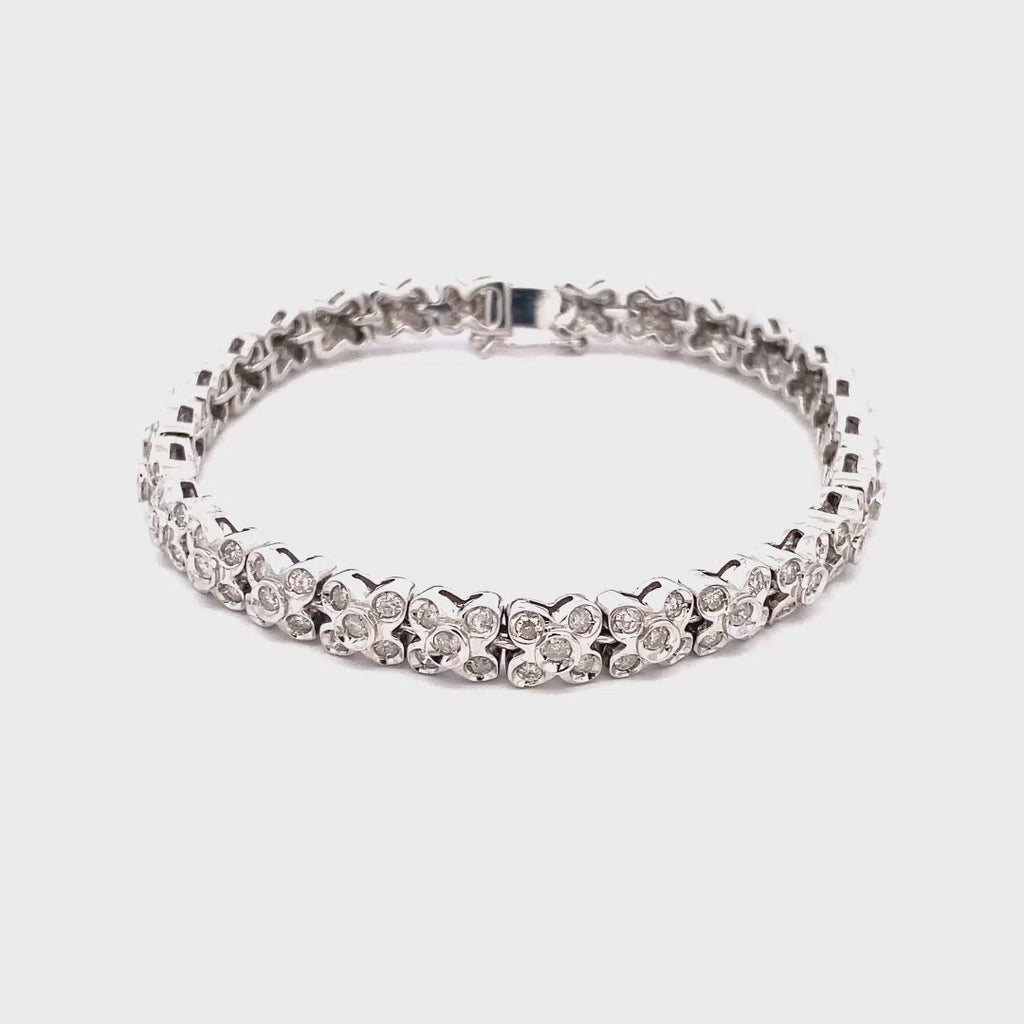 bracciale in oro bianco e diamanti naturali (1882)