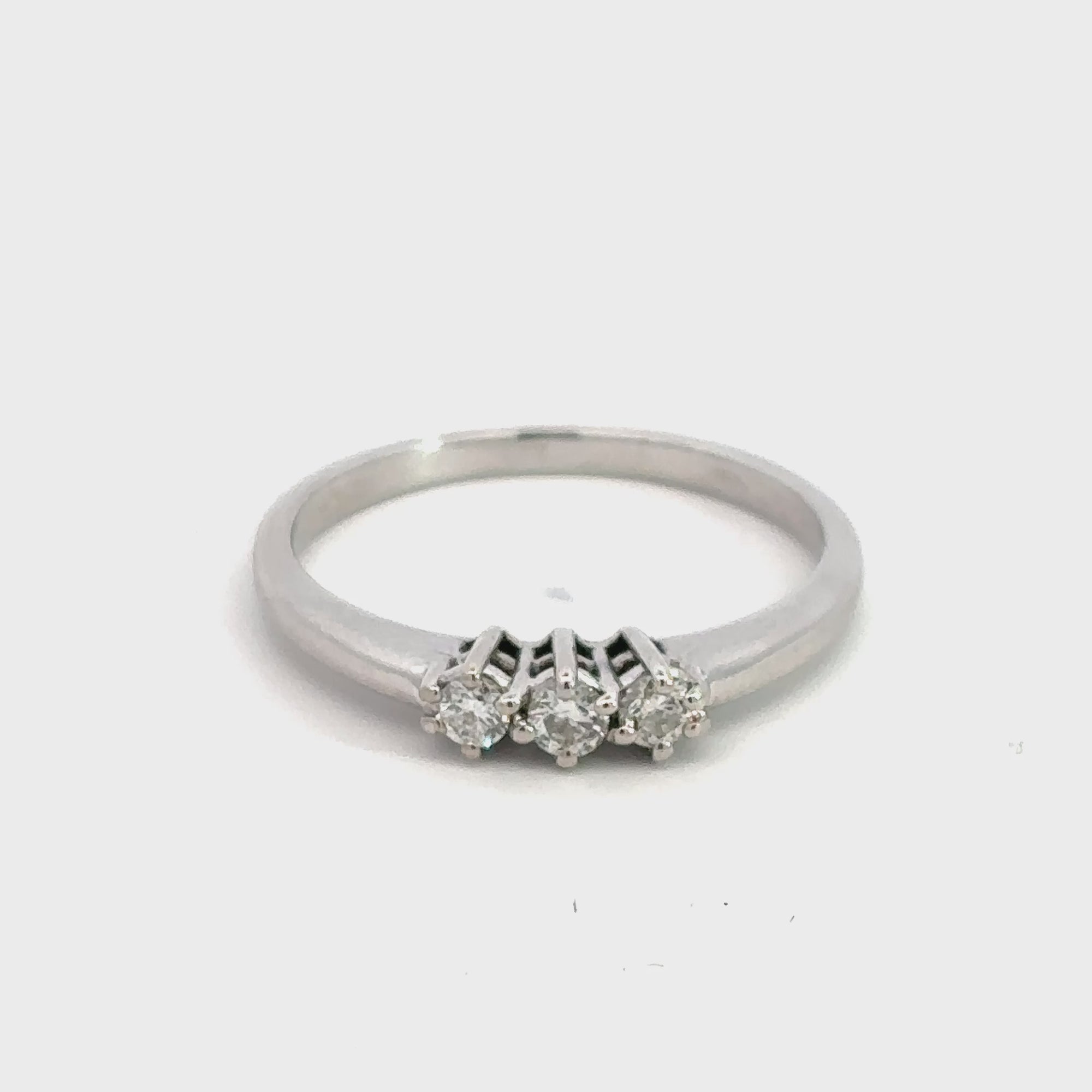 Anello Trilogy in oro bianco (1461)